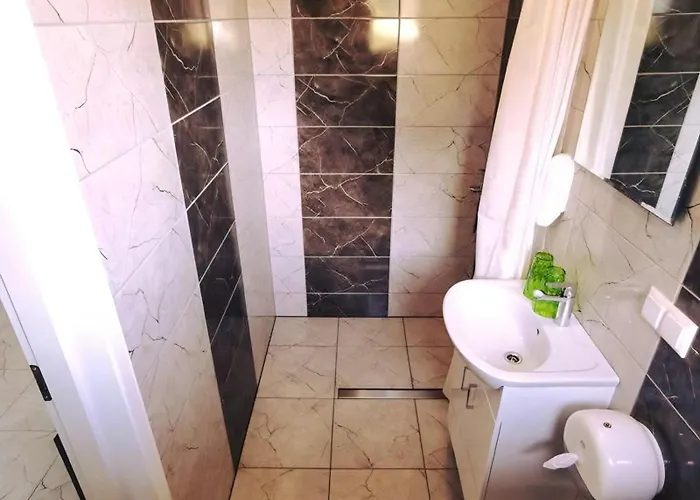 Kodumajutus Kihnu Kuelalistemaja Lemsi